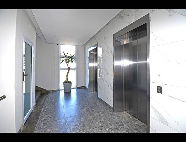 2 BEDROOM SECTIONAL TITLE FOR SALE IN LINKSFIELD